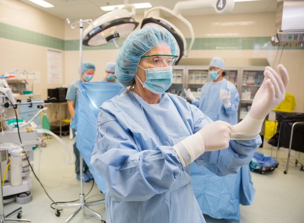 Sterile Surgical Gown Bodygard Level 4  SFS