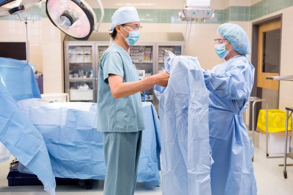 Sterile Surgical Gown Bodygard Level 3  SFS